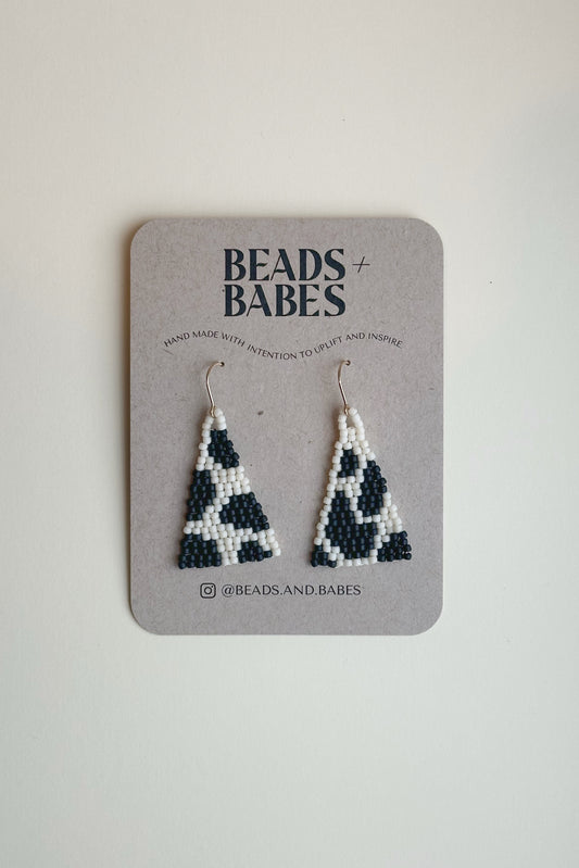 “Bessie” Earrings by Beads + Babes (black)